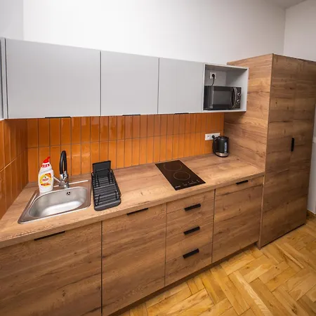 Nad Apteką Kompleks wypoczynkowy *